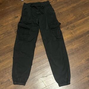 American Eagle black stretchy cargo pants